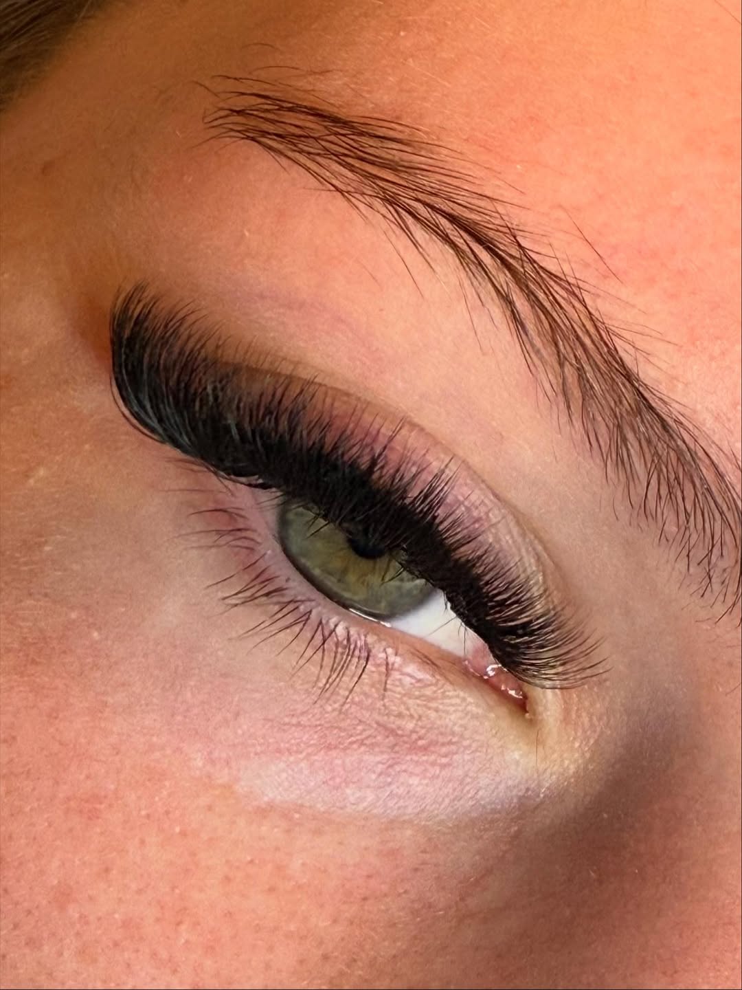 Cil à cil naturel